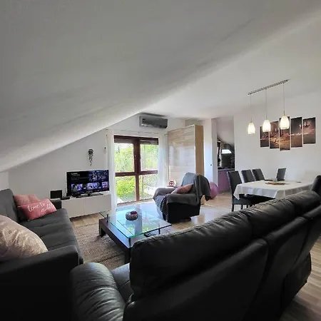 Mountain Angel Apartment *